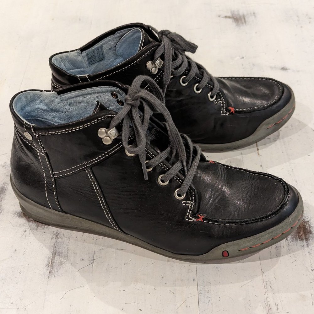 Wolky comfort shoes - Dark blue / Souliers Wolky confortables bleu foncé